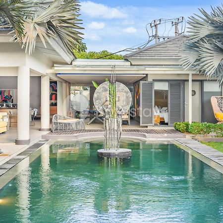 Atelier By Kozystay - Artistic Villa In Sanur エクステリア 写真